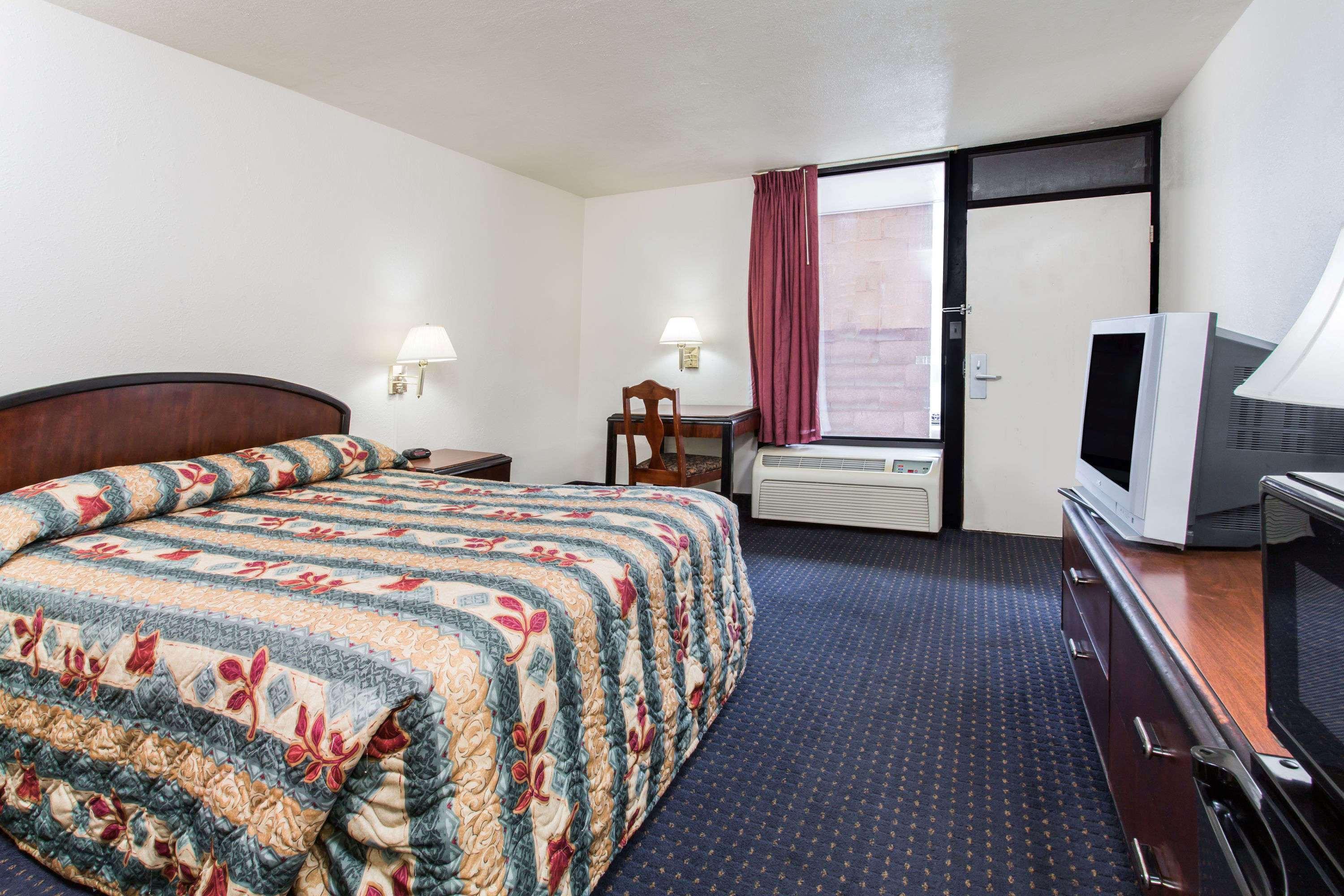Knights Inn Virginia Beach Lynnhaven Экстерьер фото