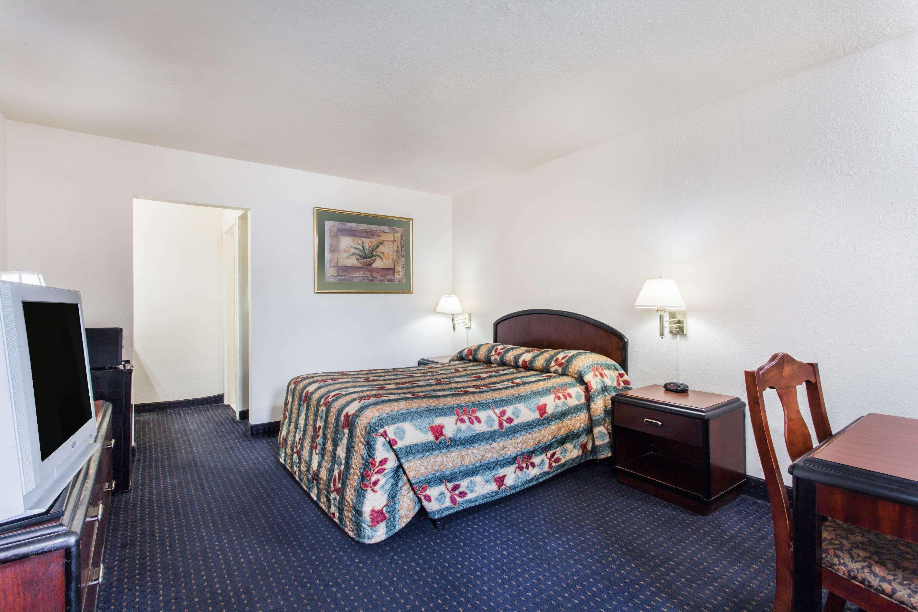 Knights Inn Virginia Beach Lynnhaven Экстерьер фото