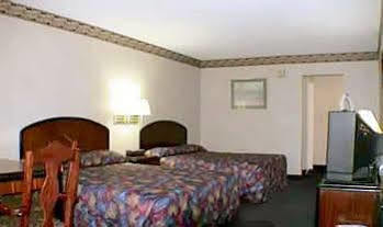 Knights Inn Virginia Beach Lynnhaven Экстерьер фото
